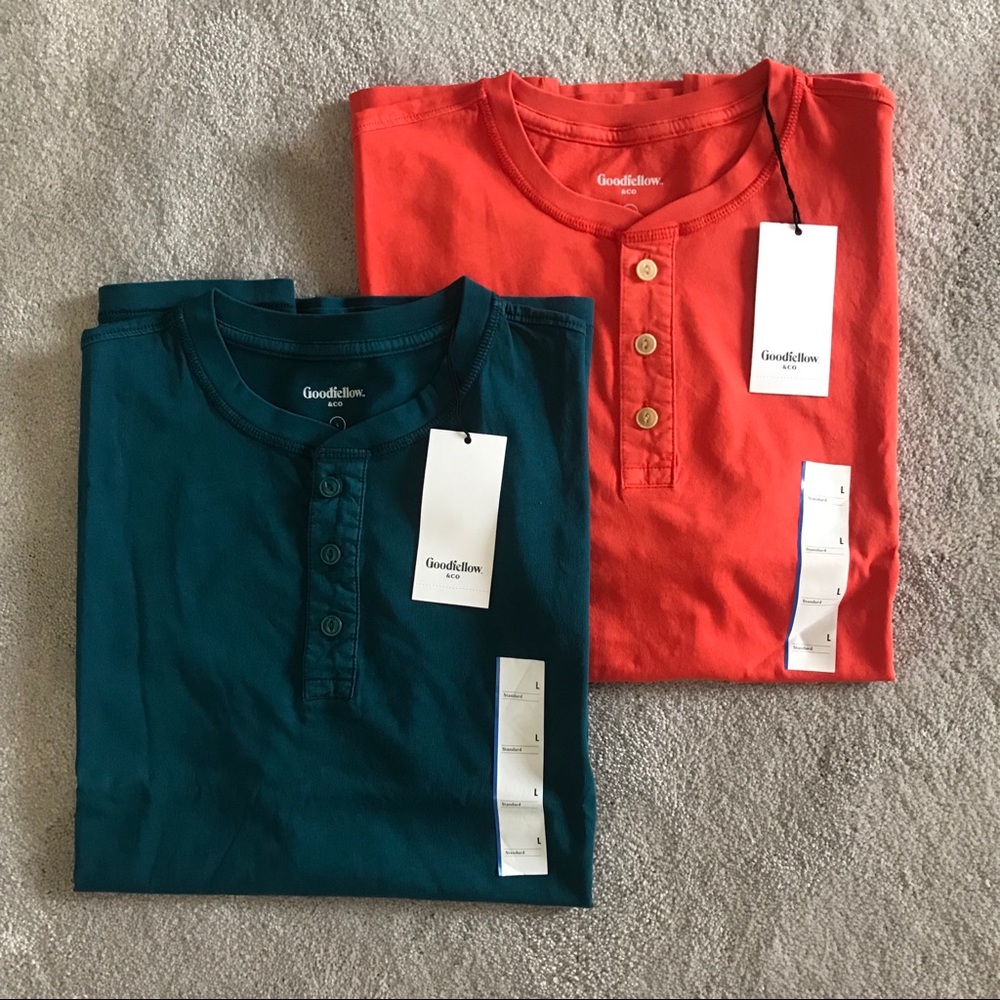 Bundle of 2 Men’s short shirts